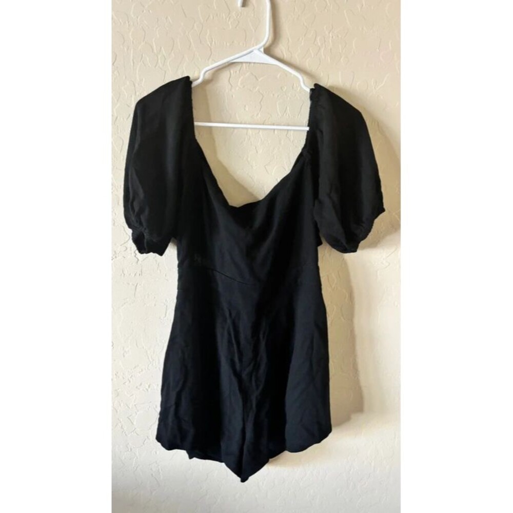 Forever 21 Black Romper Large NWT